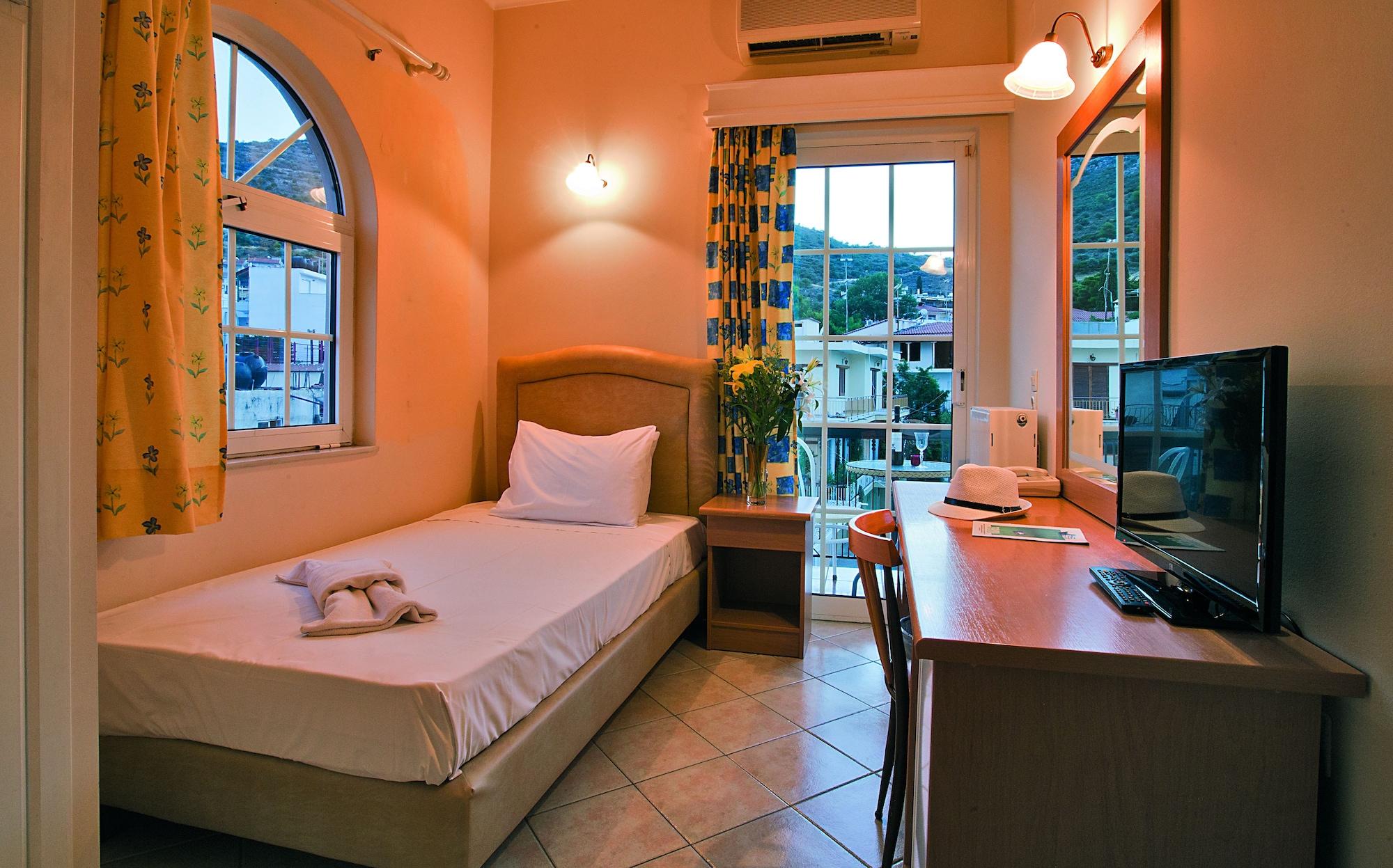 Epidavria Hotel 3*